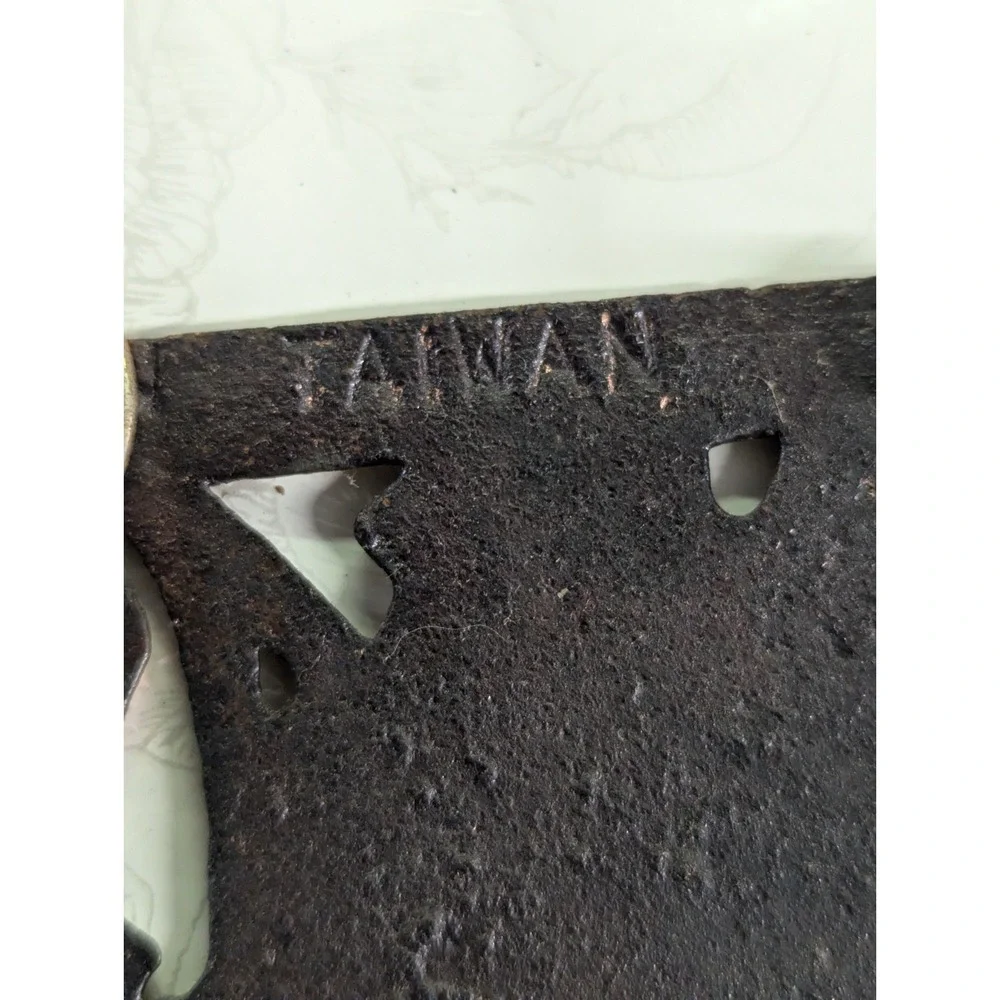 Mersco Square grapes design copper color cast‎ iron kitchen trivet decoration